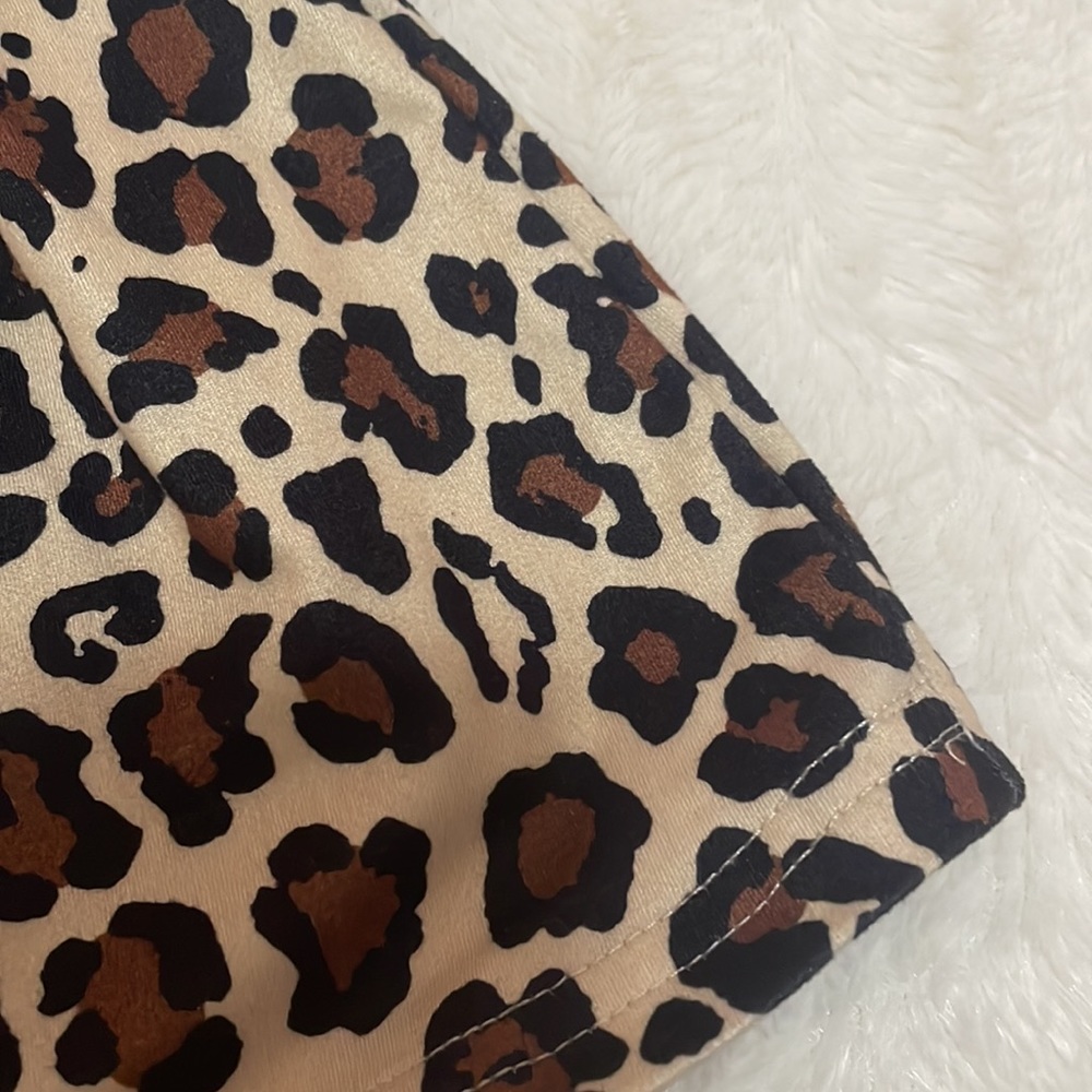 Girls Leopard Print Skirt Size 5 - Picture 2 of 6